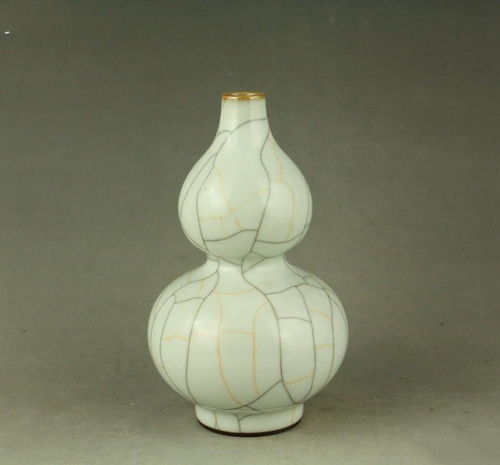 哥窯葫蘆瓶 從收藏鑒定到拍賣修復的藝術之旅